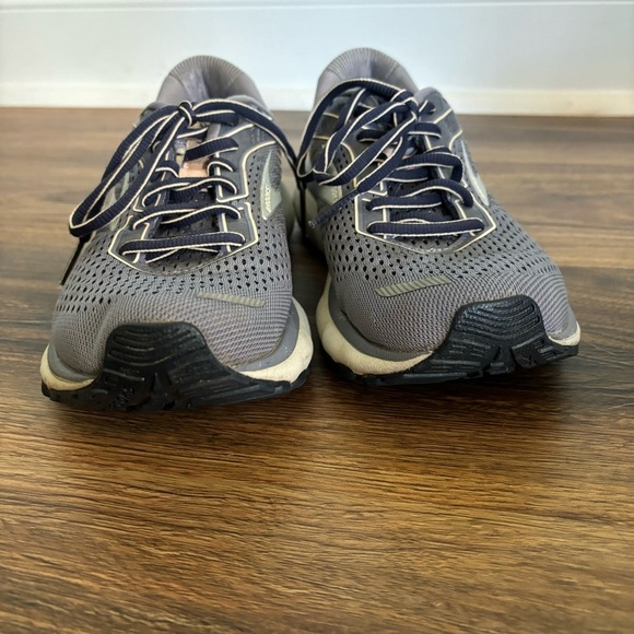 Brooks Ghost 12 1203051B086 Medium B Size Women's 6.5 - Picture 4 of 9